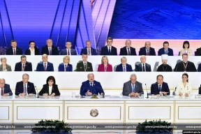 Чаму Лукашэнка дагэтуль не правёў Усебеларускі народны сход, які абяцалі яшчэ ў траўні?
