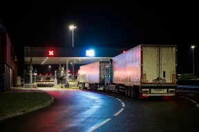 Границу открыли, но литовские грузовики все еще не выпускают из Беларуси