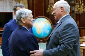 «Кое-кто к этому Коулу с чистой душой и полным доверием, а тот потом рассказывает интимные подробности разным журналам»